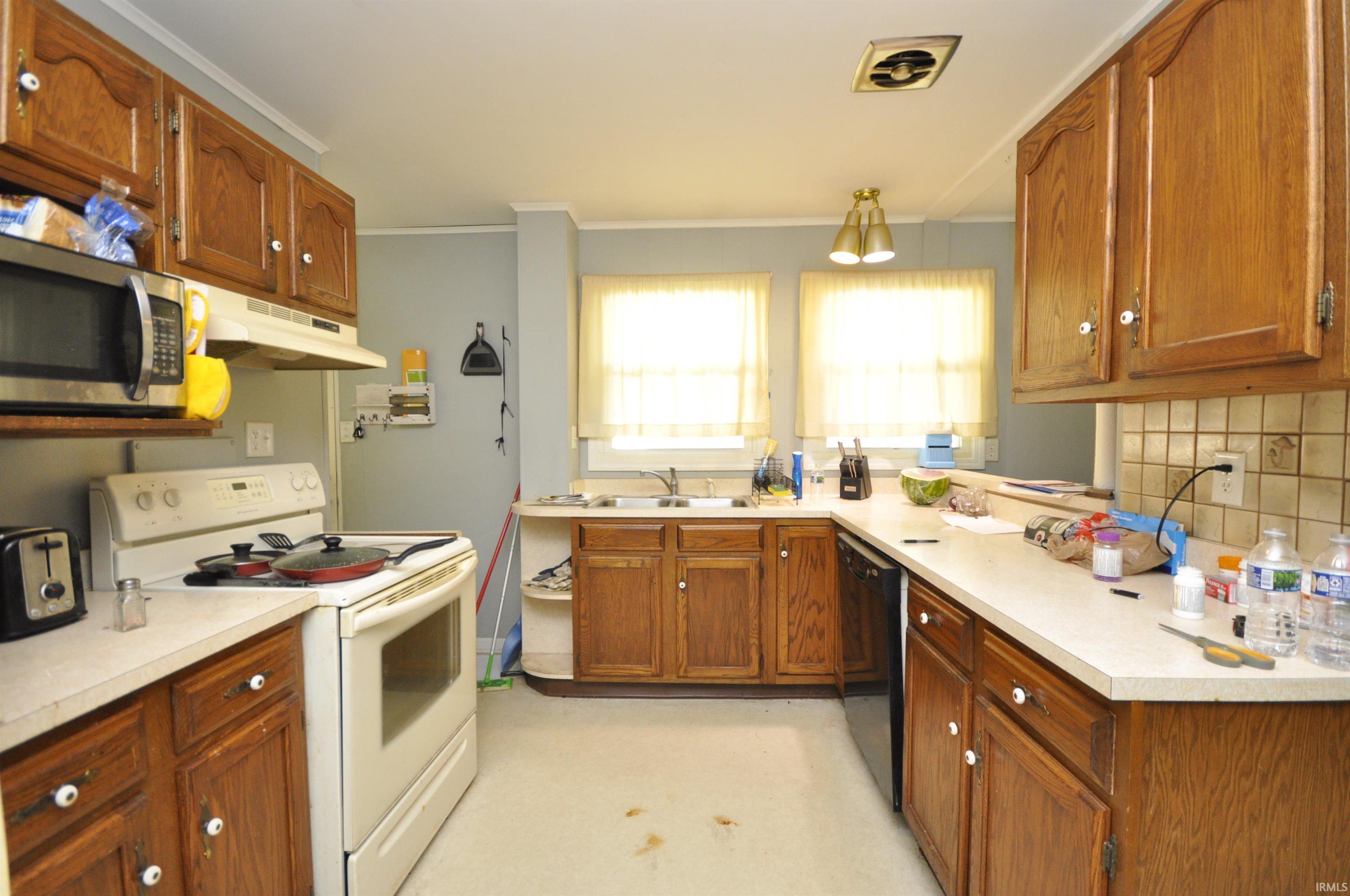 309 North Taft Road Muncie, IN 47304 - Photo 5 of 17 Gallery Image 5
