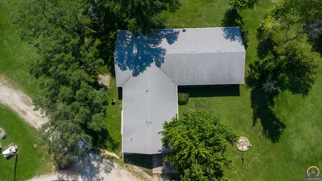 $325,000 | 2209 Highway 54, Piqua, KS 66761