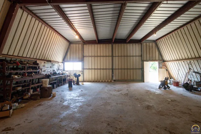 $325,000 | 2209 Highway 54, Piqua, KS 66761