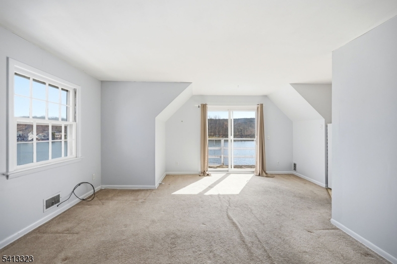 104 West Shore Road Denville, NJ 07834 - Photo 19 of 32