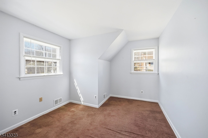 104 West Shore Road Denville, NJ 07834 - Photo 23 of 32