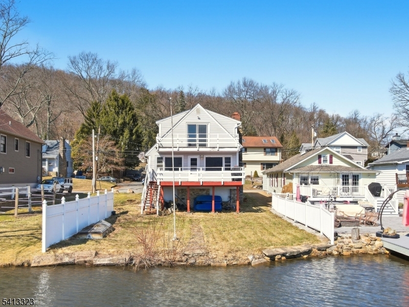 104 West Shore Road Denville, NJ 07834 - Photo 3 of 32