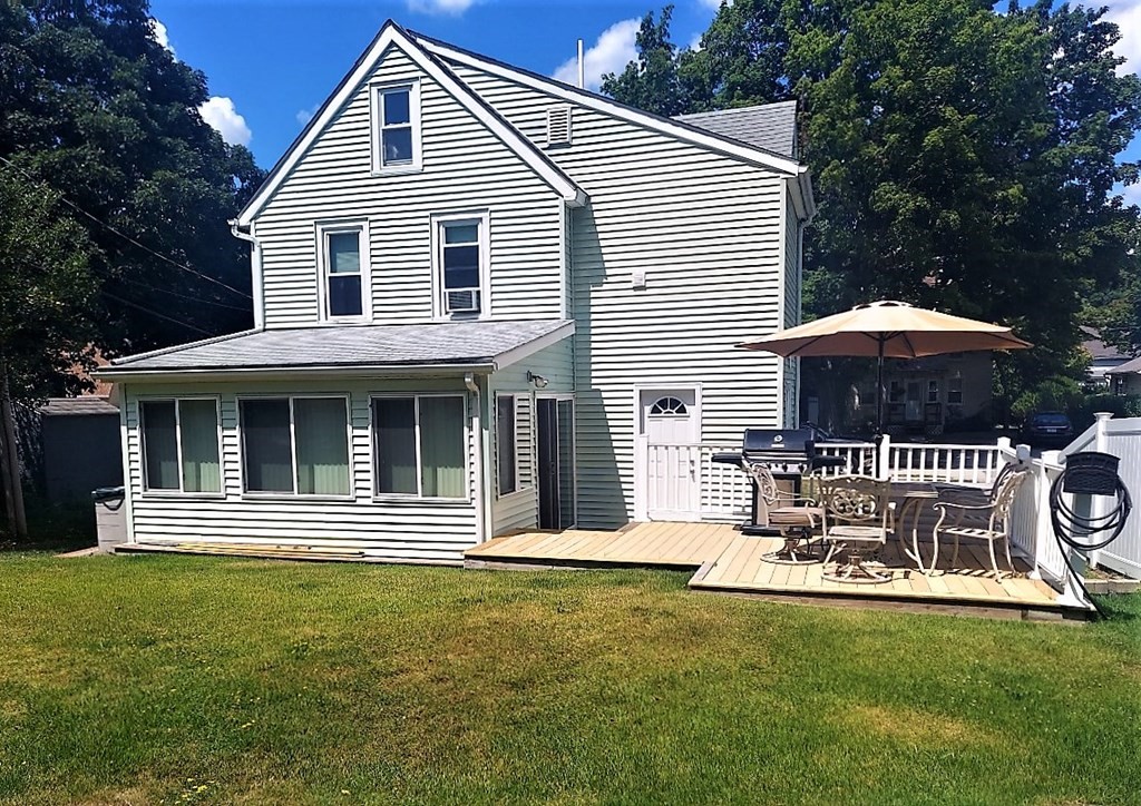 25 Heroult Road Worcester, MA 01606 - Photo 5 of 20