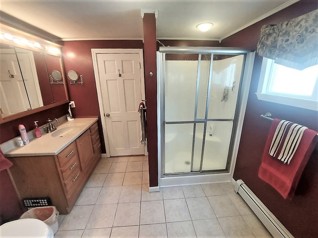 25 Heroult Road Worcester, MA 01606 - Photo 10 of 20