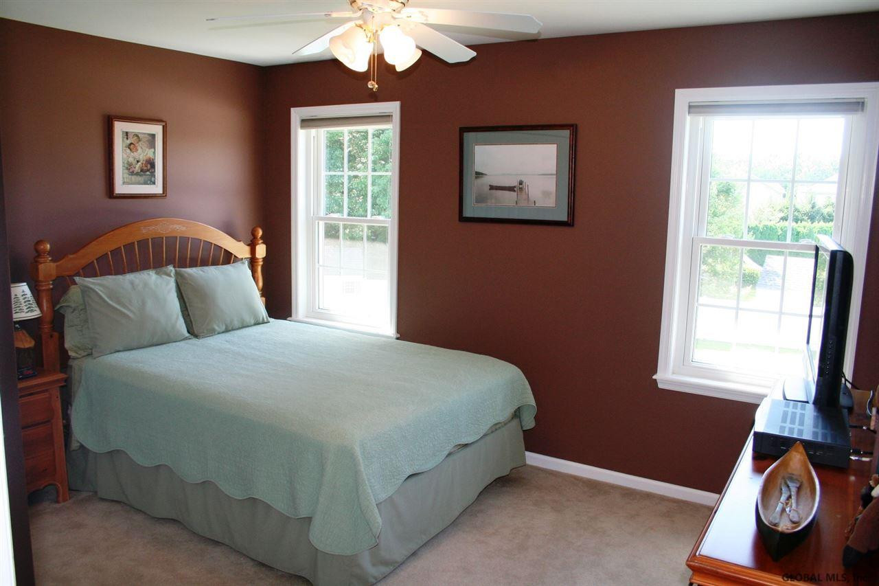 7 Montery Road Schenectady, NY 12303 - Photo 16 of 22 Photo 17