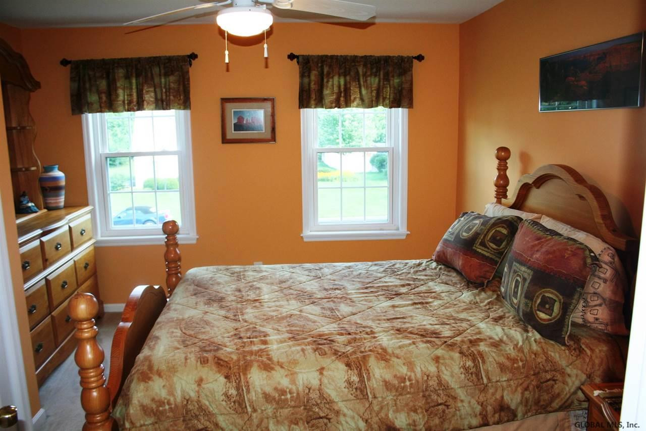 7 Montery Road Schenectady, NY 12303 - Photo 17 of 22 Photo 18