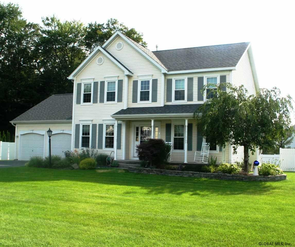 7 Montery Road Schenectady, NY 12303 - Photo 2 of 22 Photo 2