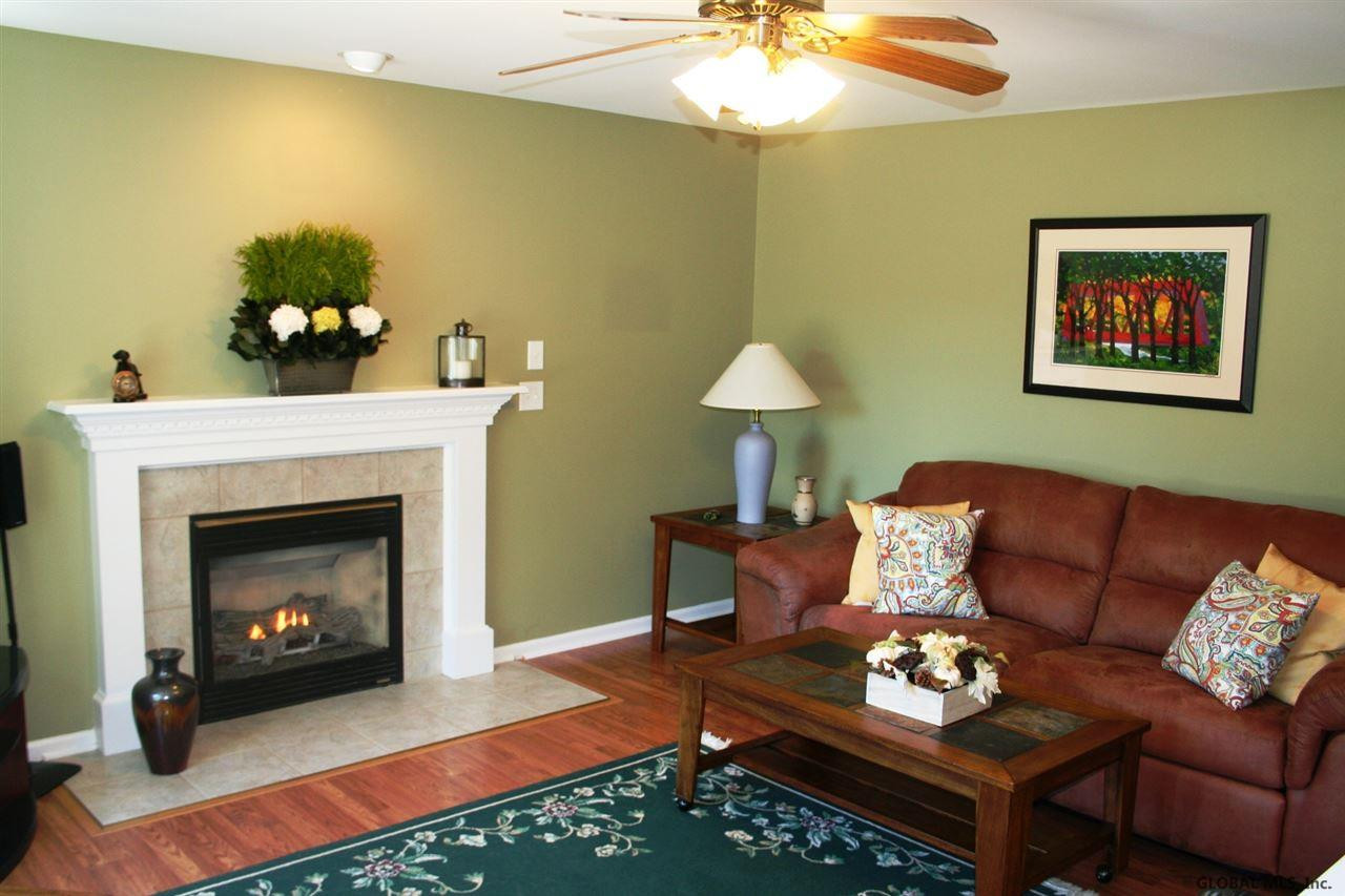 7 Montery Road Schenectady, NY 12303 - Photo 8 of 22 Photo 8