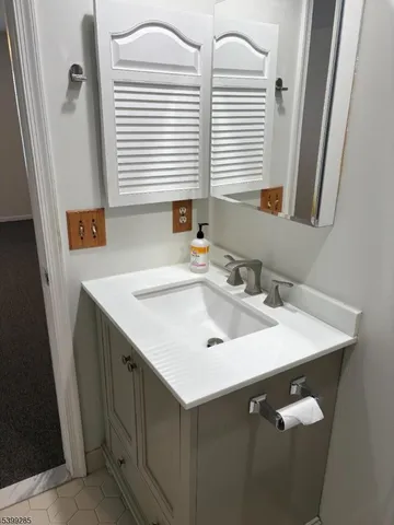 $2,550 | 420 Stratford Place, Bridgewater, NJ 08805