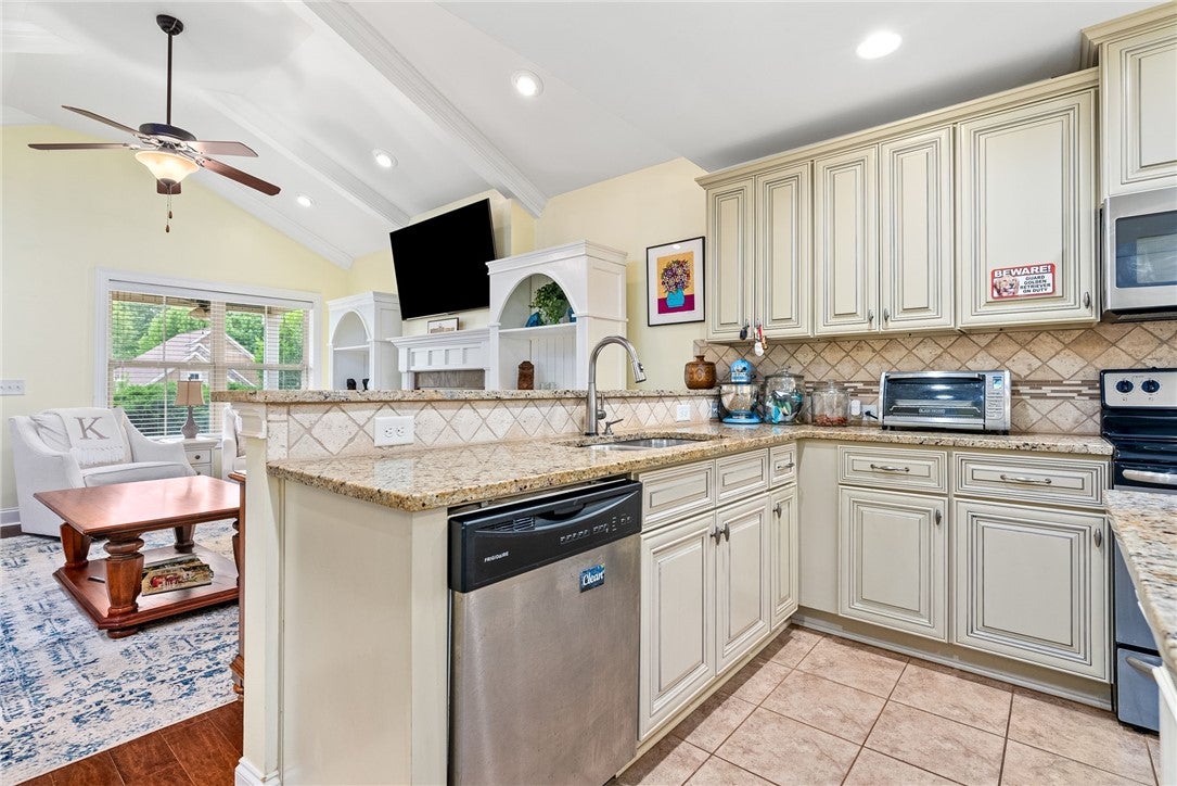 644 Deer Run Road Auburn, AL 36832 - Photo 7 of 21 Gallery Image 7