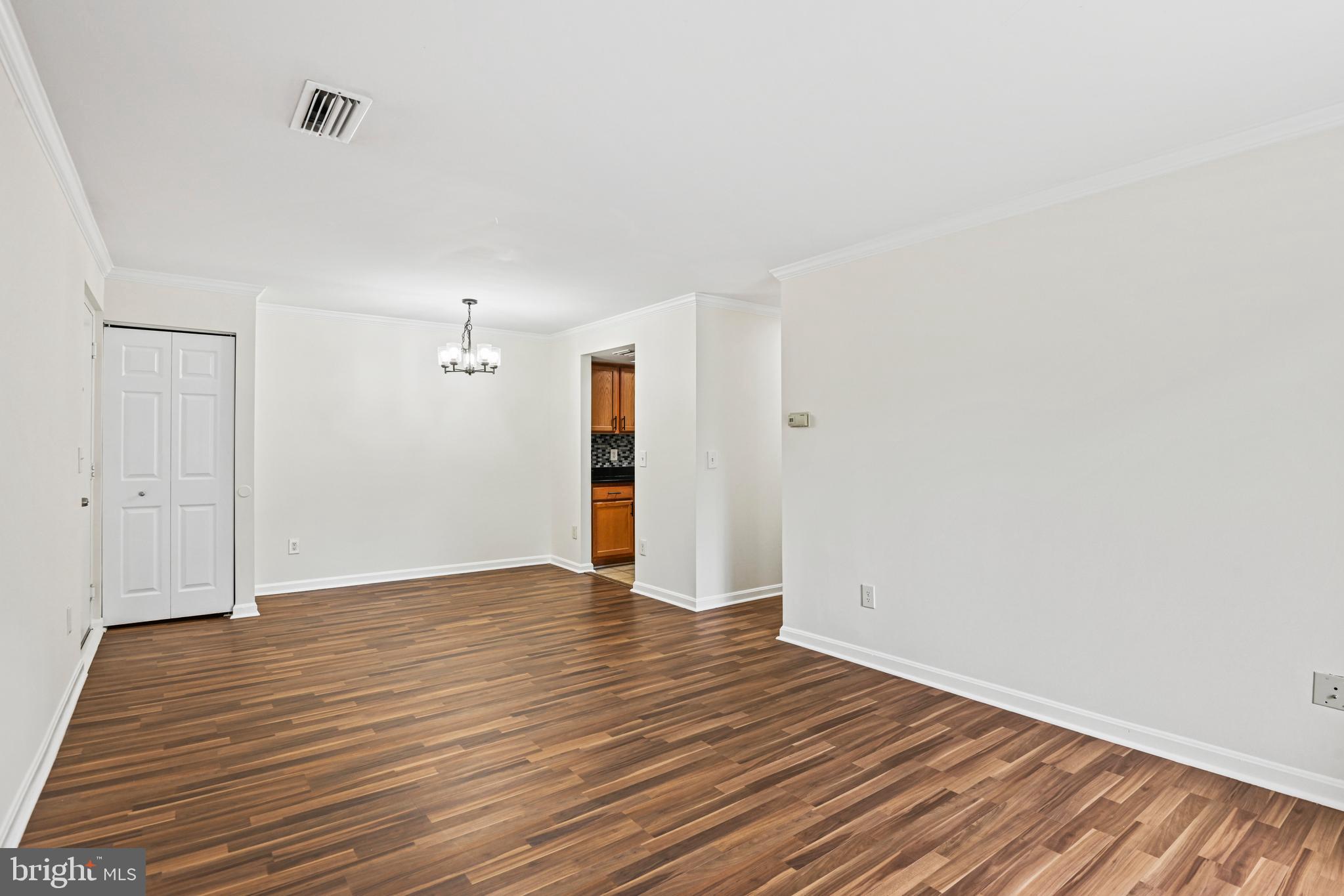 14905 Rydell Road, Unit 202 Centreville, VA 20121 - Photo 15 of 28