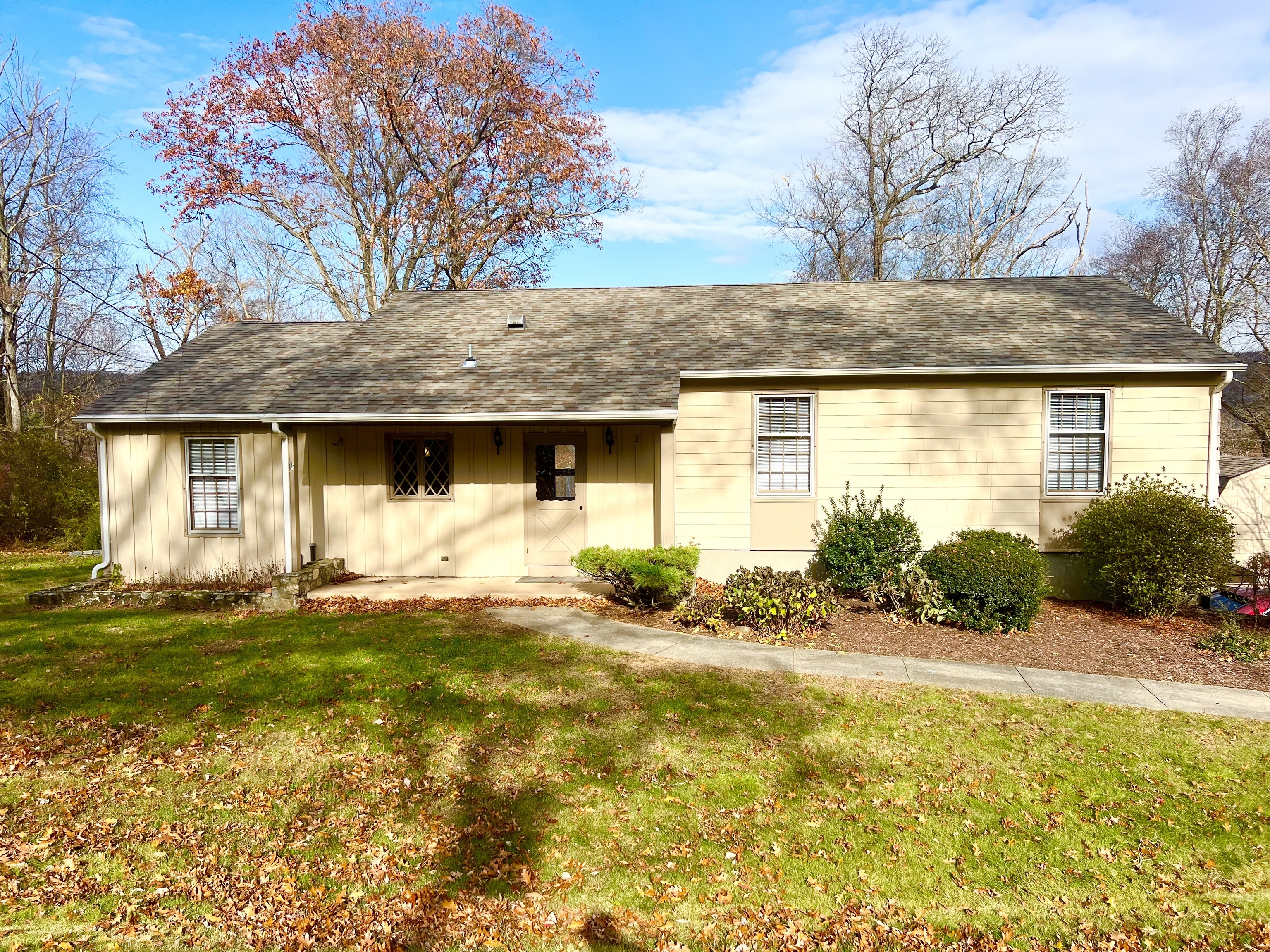 524 Saybrook Road Haddam, CT 06438 - Photo 14 of 38 a front view of a house with a yard