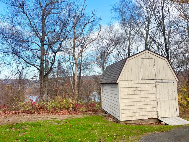 $2,350 | 524 Saybrook Road, Haddam, CT 06438