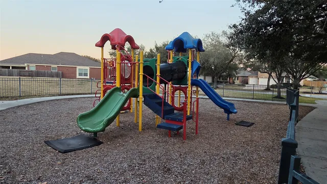 $274,900 | 6523 Silver Shade Drive, Houston, TX 77064