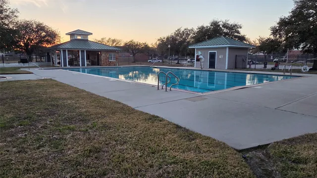 $274,900 | 6523 Silver Shade Drive, Houston, TX 77064