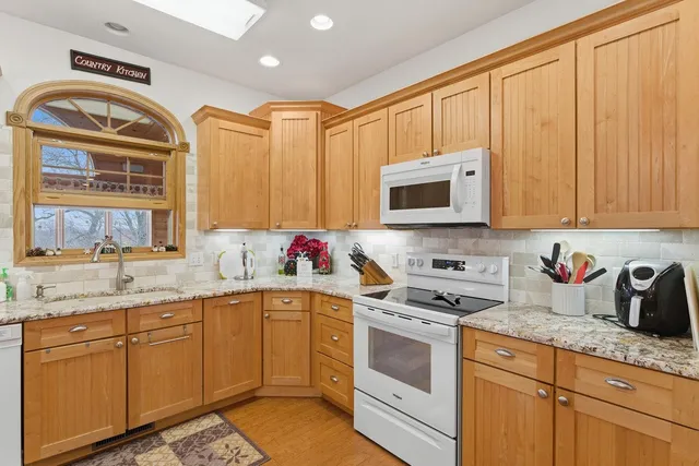 $775,000 | E9291 Pebblebeach Drive, Wisconsin Dells, WI 53965