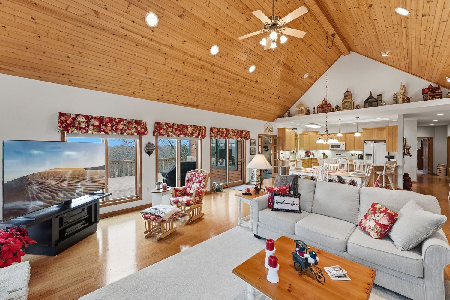 E9291 Pebblebeach Drive Wisconsin Dells, WI 53965 - Photo 7 of 74