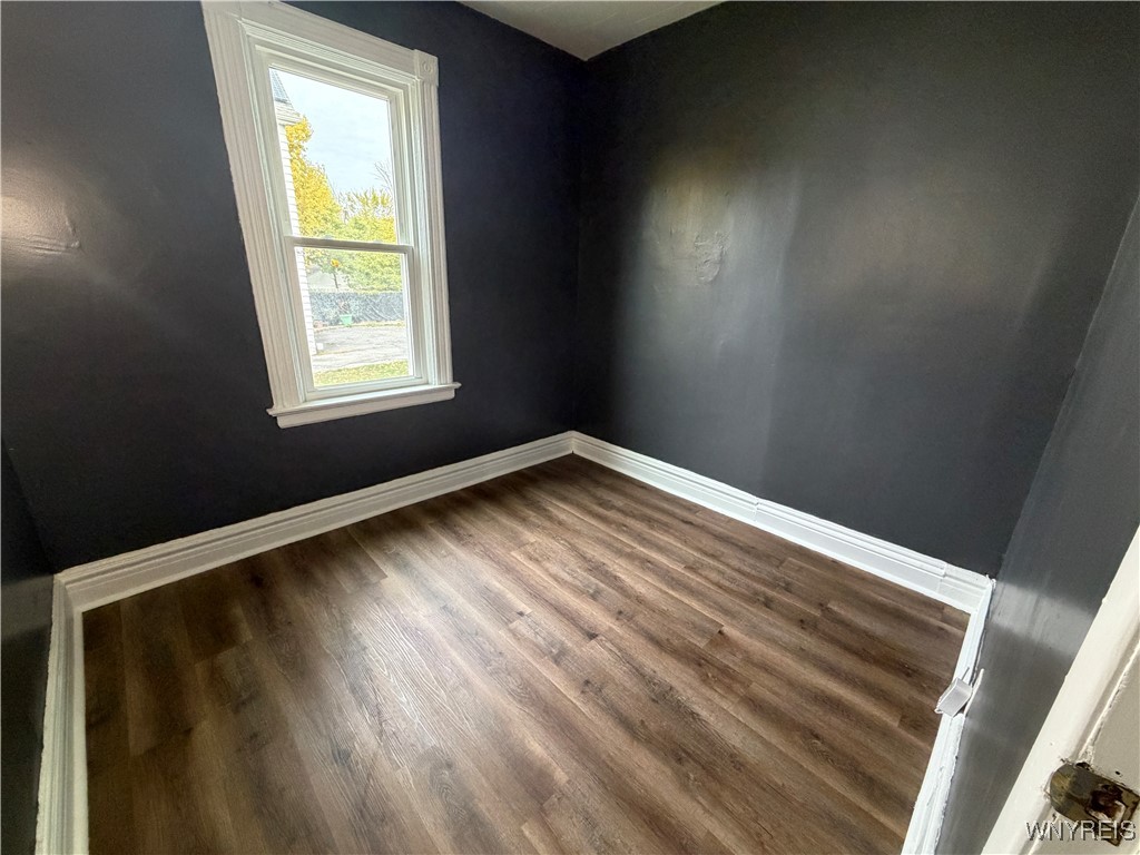 21 Abbottsford Place Buffalo, NY 14213 - Photo 15 of 20