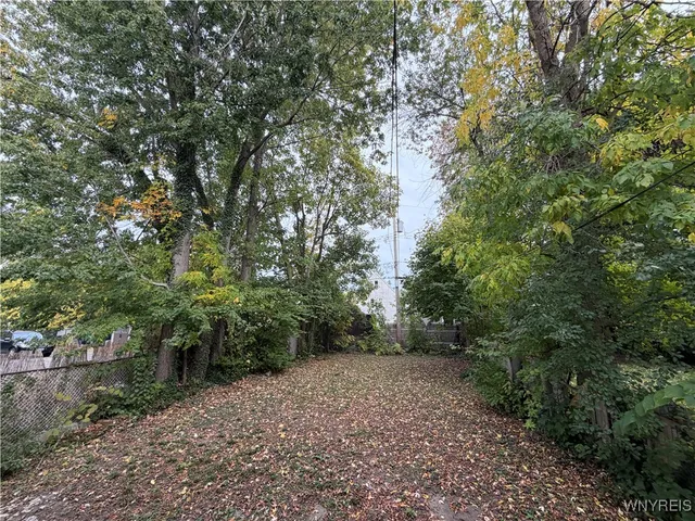 $1,400 | 21 Abbottsford Place, Buffalo, NY 14213
