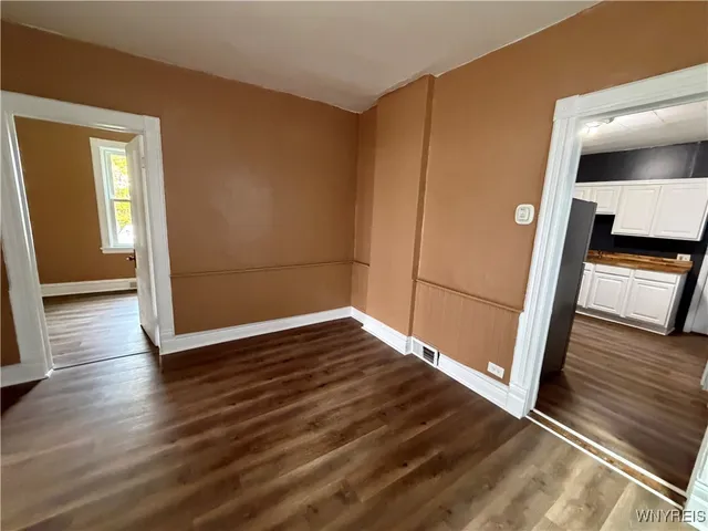 $1,400 | 21 Abbottsford Place, Buffalo, NY 14213