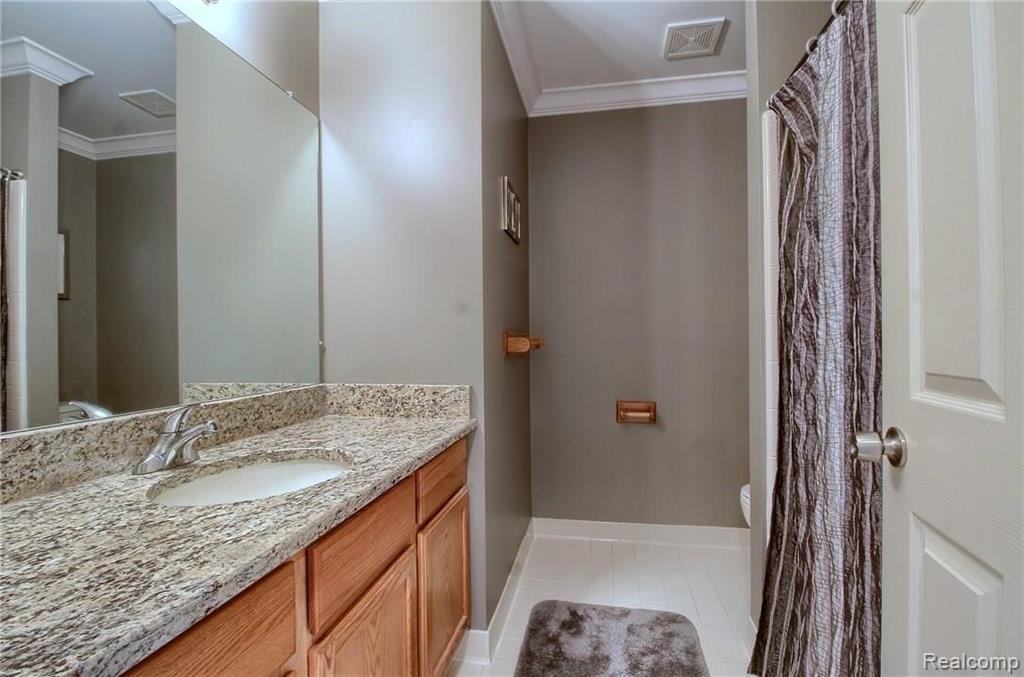 50749 Raintree Circle Chesterfield, MI 48047 - Photo 11 of 22