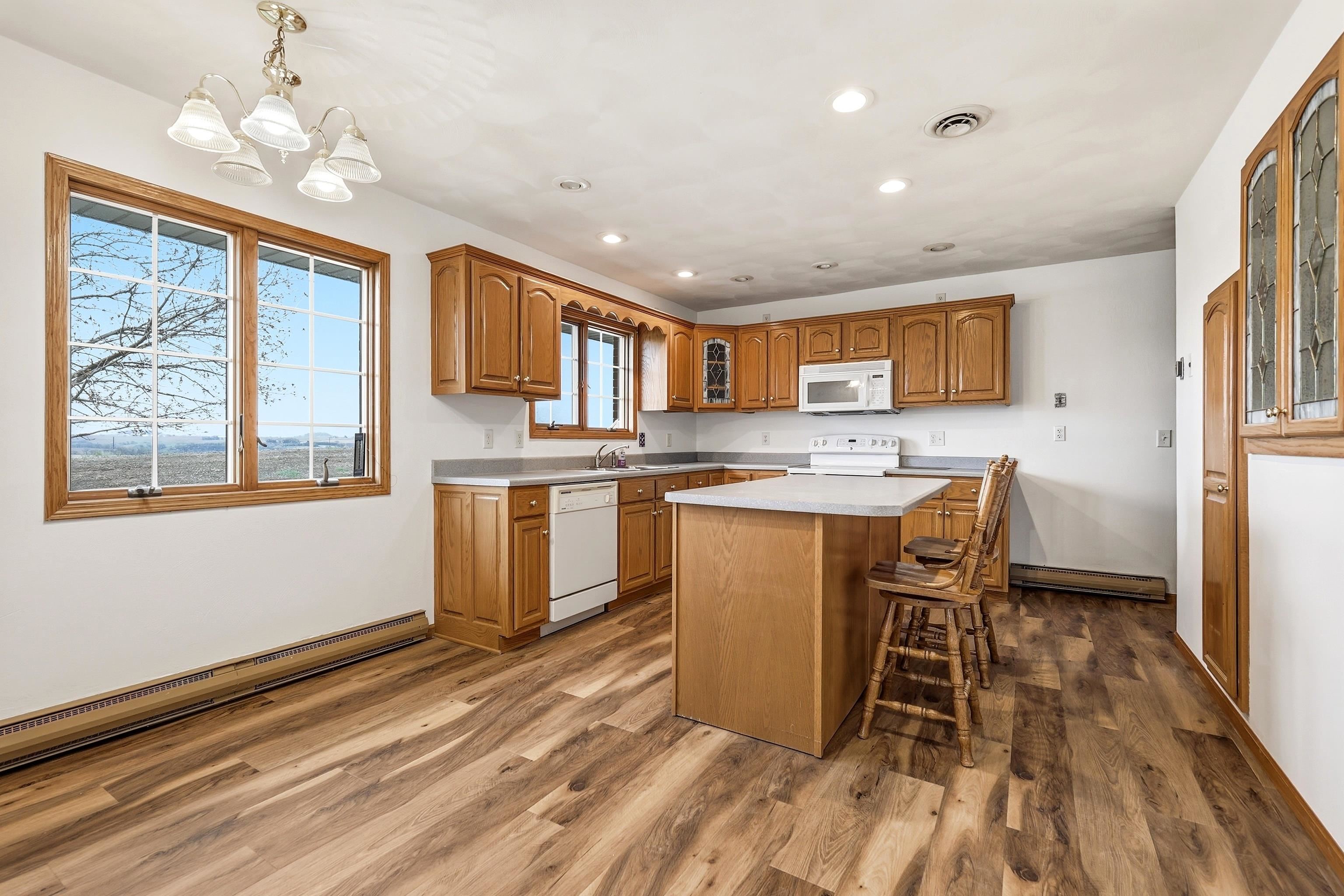 19468 3rd Route Durango, IA 52039 - Photo 7 of 33 Gallery Image 7