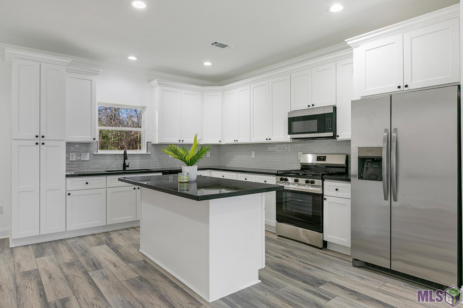 817 Netterville Street Baton Rouge, LA 70807 - Photo 7 of 15