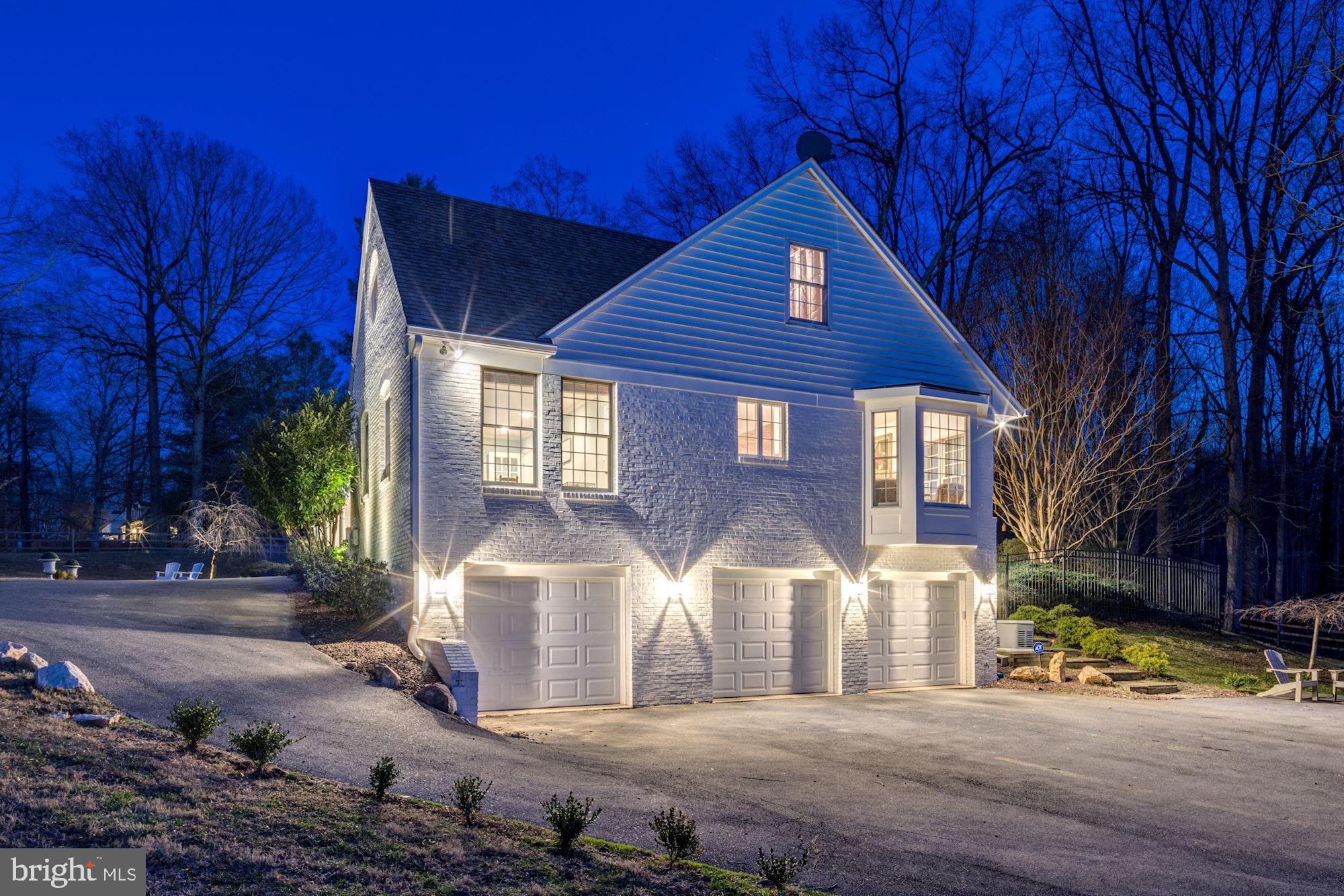8821 Belmart Road Potomac, MD 20854 - Photo 45 of 52 5 car garage entrance