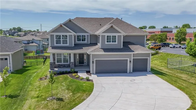 $644,950 | 2673 West Park Street, Olathe, KS 66061