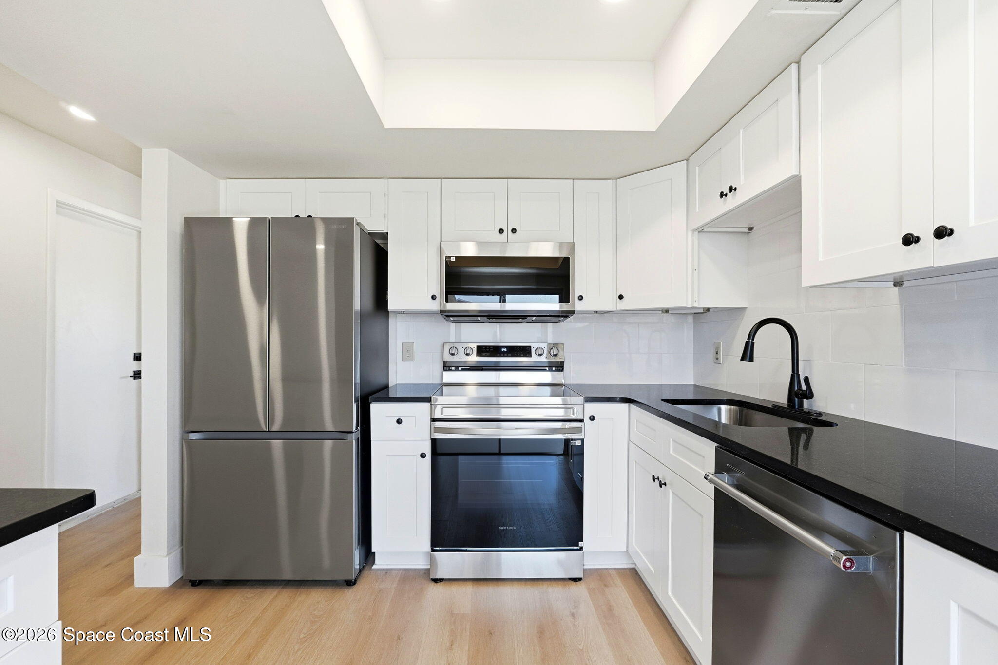 2519 Mill Run Boulevard Kissimmee, FL 34744 - Photo 15 of 36 Clean & Bright