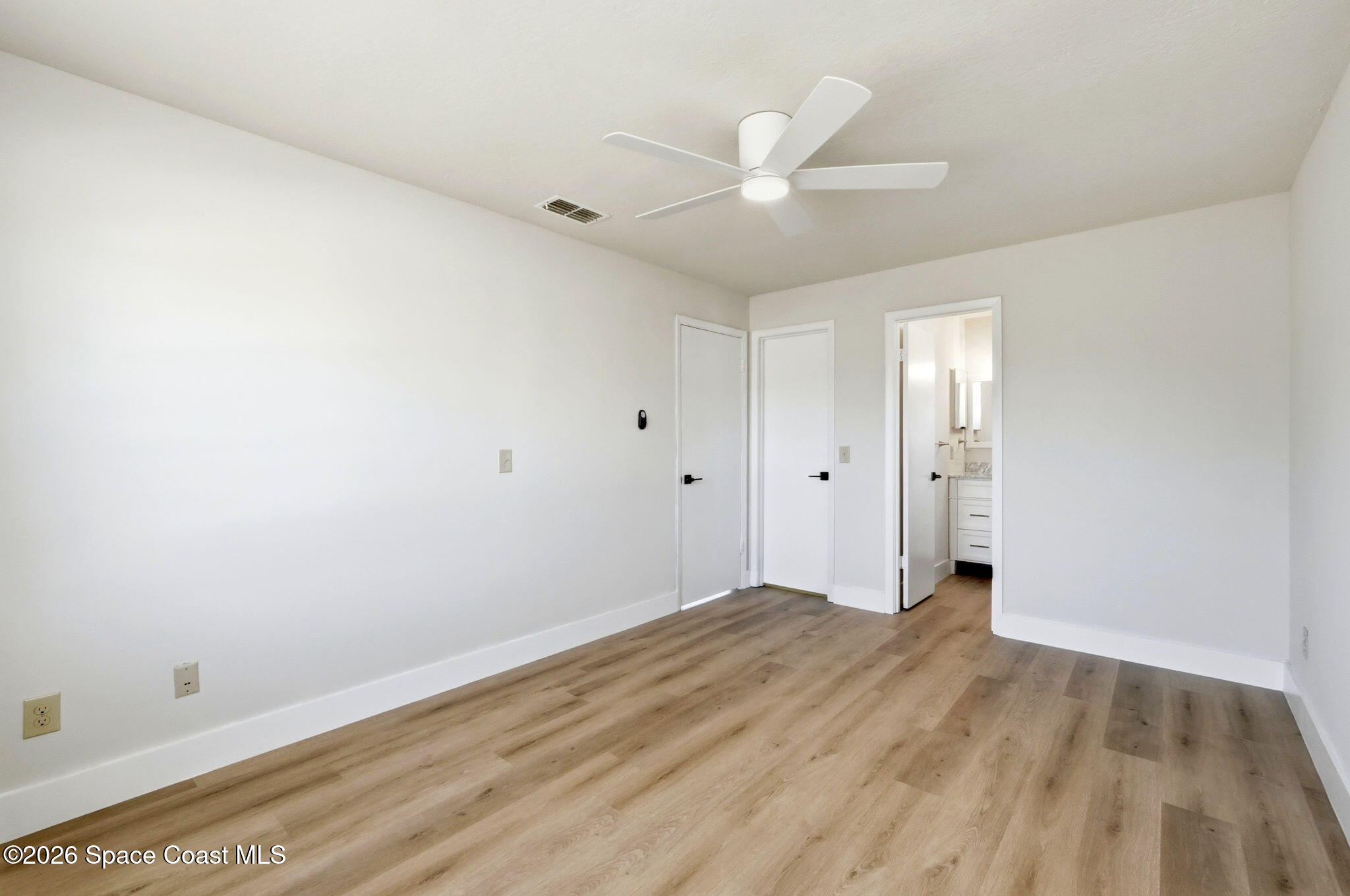 2519 Mill Run Boulevard Kissimmee, FL 34744 - Photo 18 of 36 Primary Bedroom