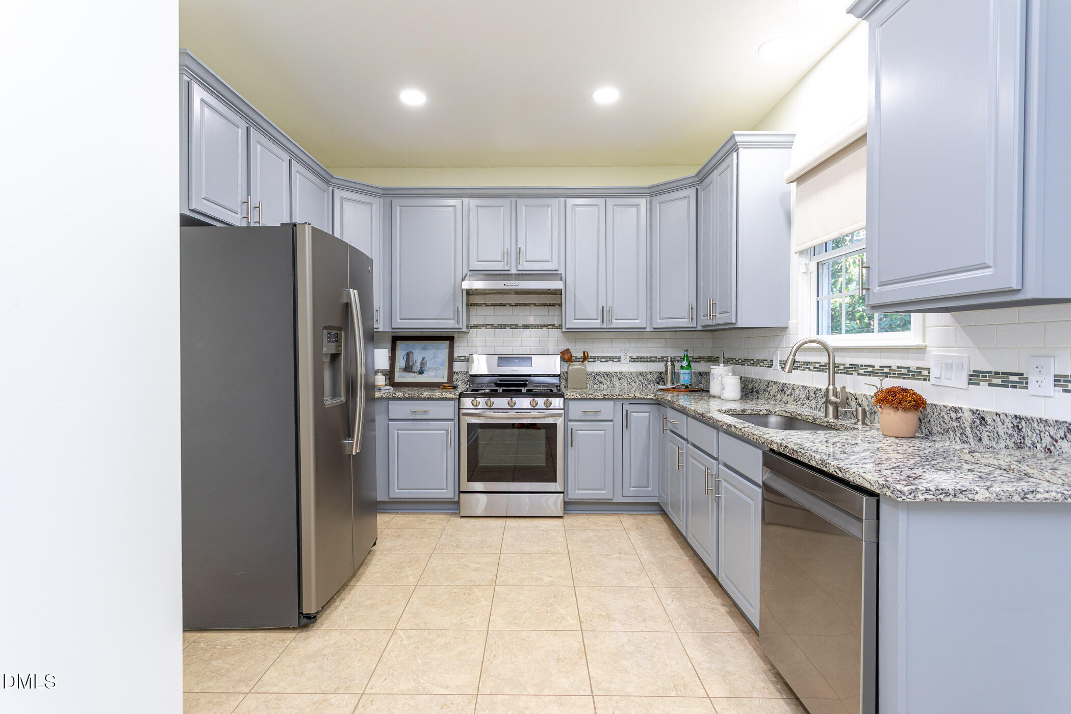 7036 Englehardt Drive Raleigh, NC 27617 - Photo 4 of 18 Kitchen