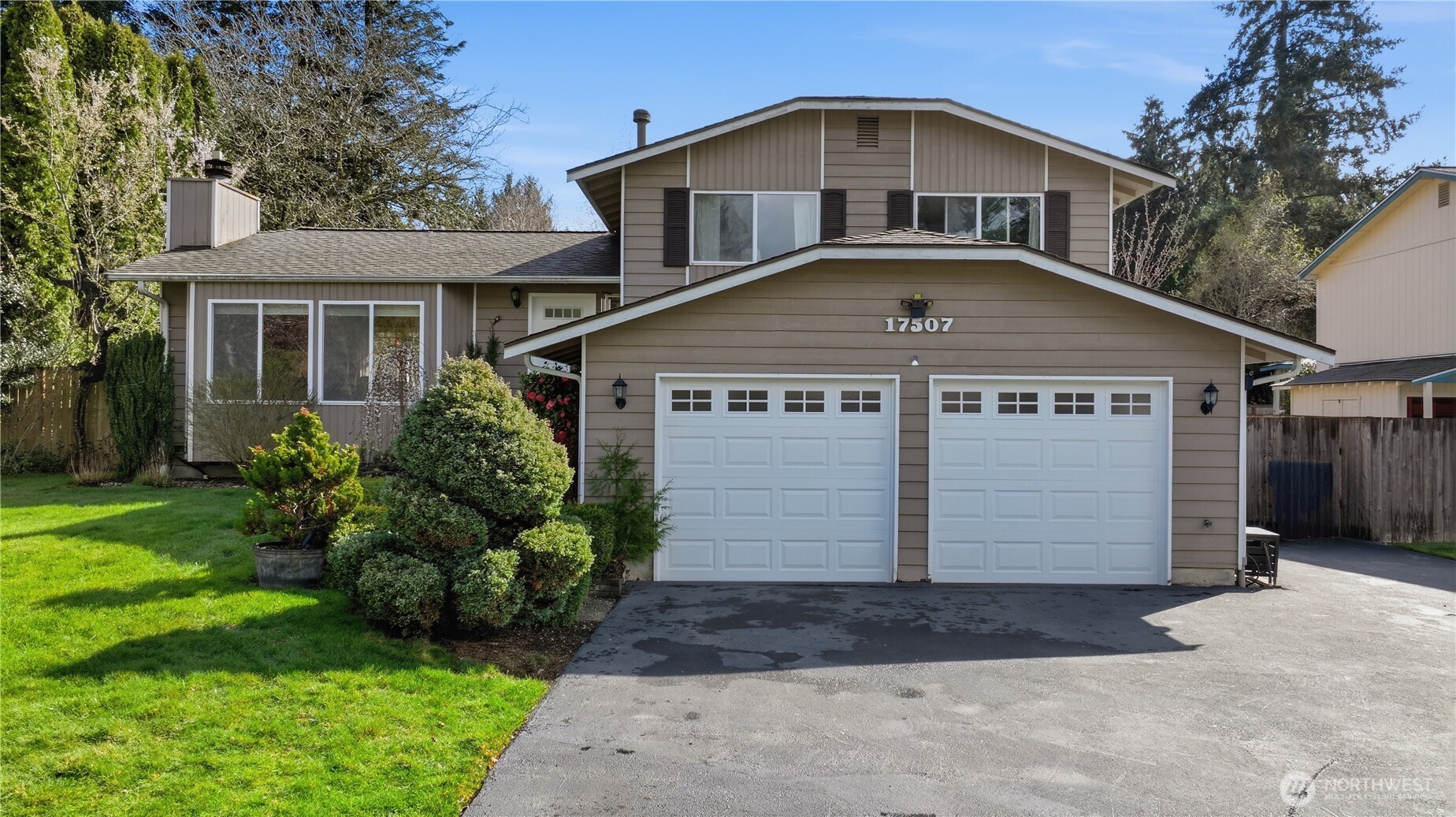 17507 29th Drive Southeast Bothell, WA 98012 - Photo 2 of 19