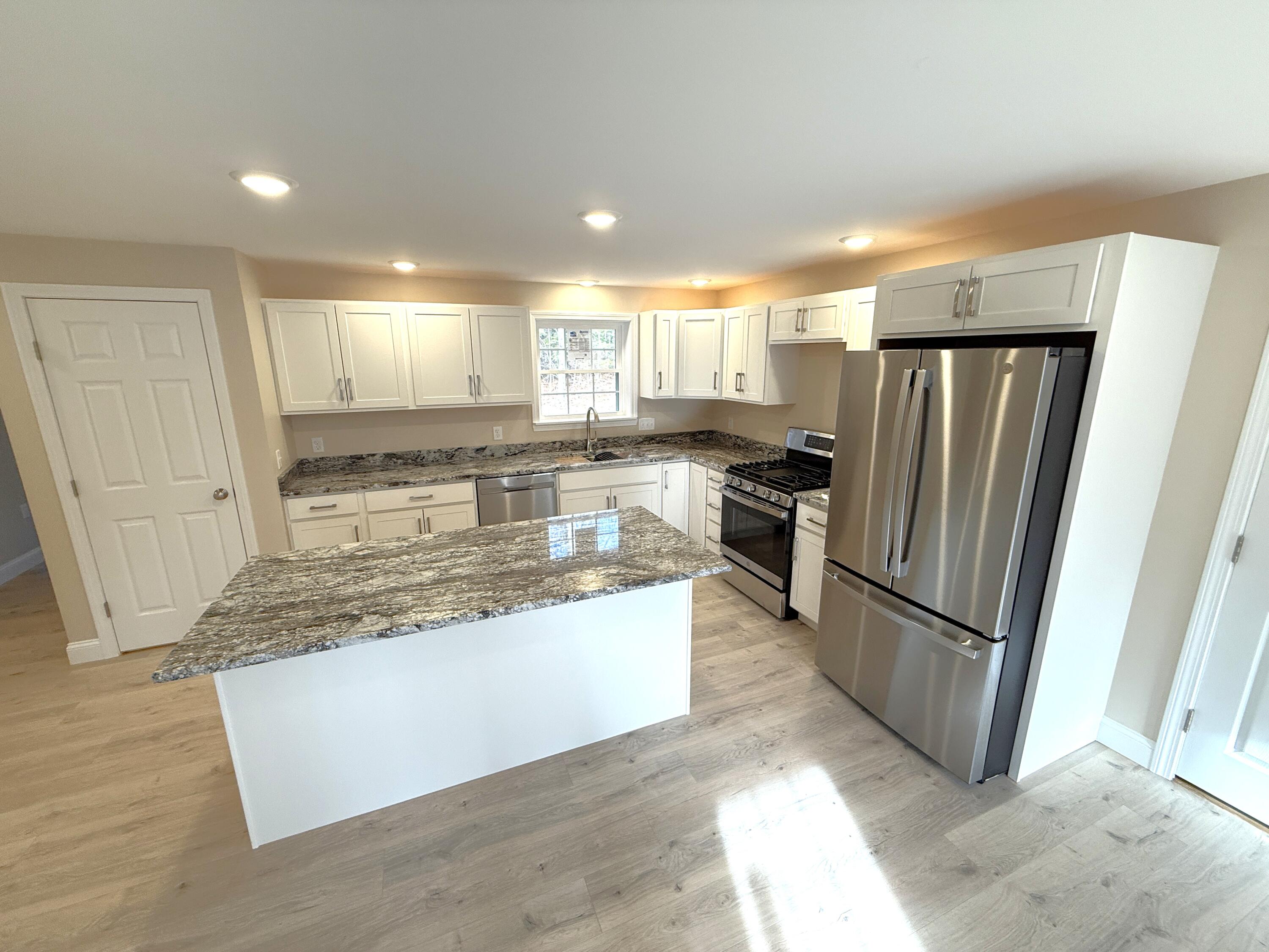 70 Beck Drive Palermo, ME 04354 - Photo 6 of 22 Kitchen