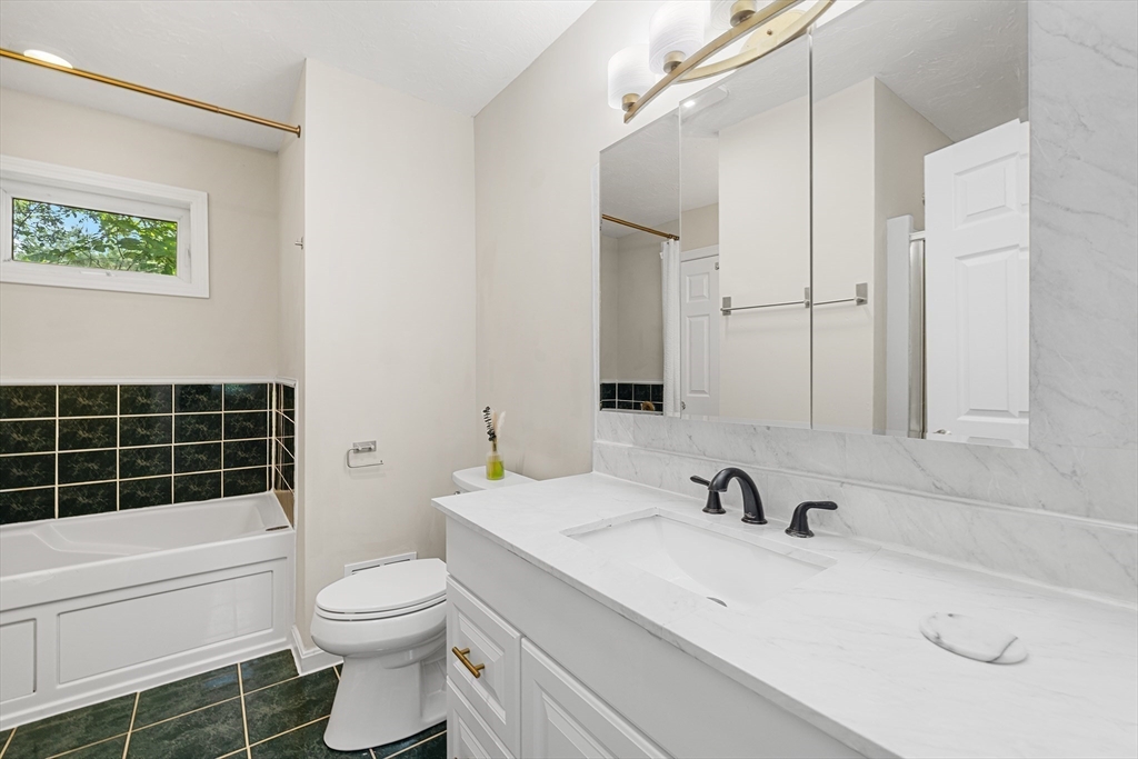 11 Yale Road Hopkinton, MA 01748 - Photo 25 of 36 Gallery Image 25