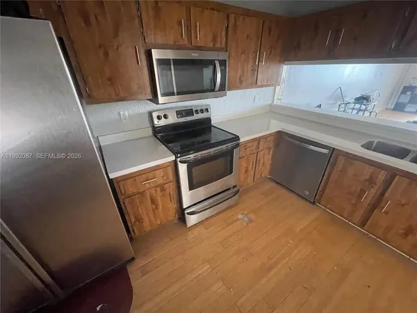 $2,300 | 8040 Hampton Boulevard, Unit 508, North Lauderdale, FL 33068