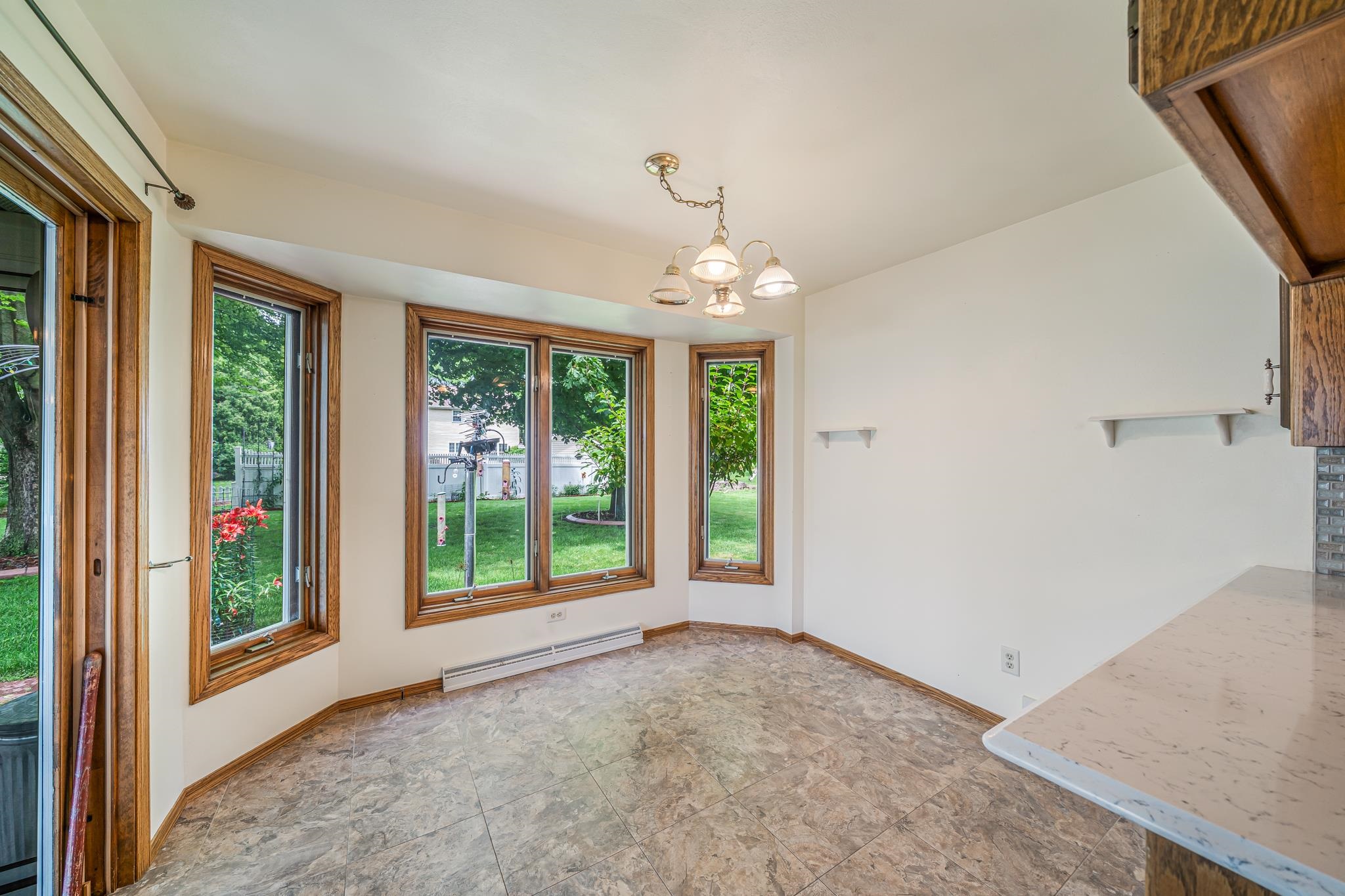 46 Kensington Court Appleton, WI 54915 - Photo 16 of 51