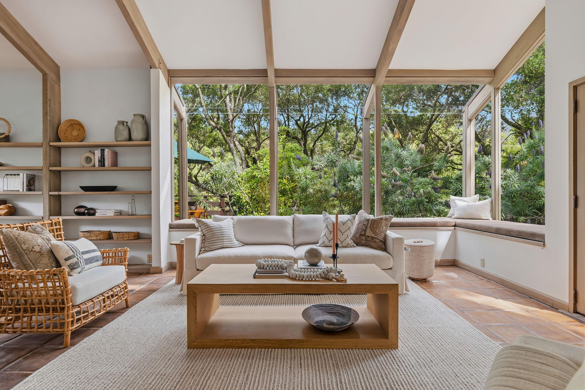 2079 Las Canoas Road Santa Barbara, CA 93105 - Photo 11 of 50 20-Living Room