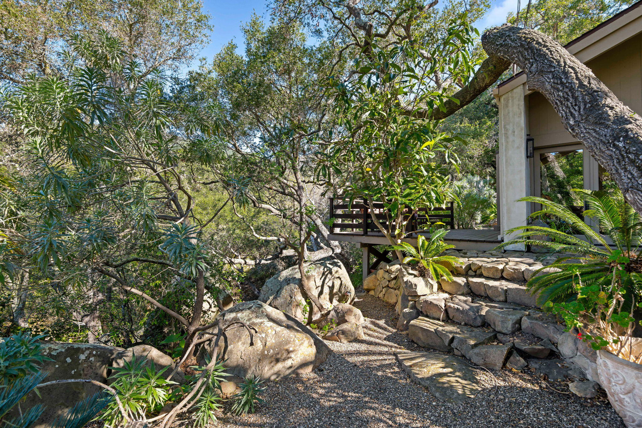 2079 Las Canoas Road Santa Barbara, CA 93105 - Photo 4 of 50 13-Walkway