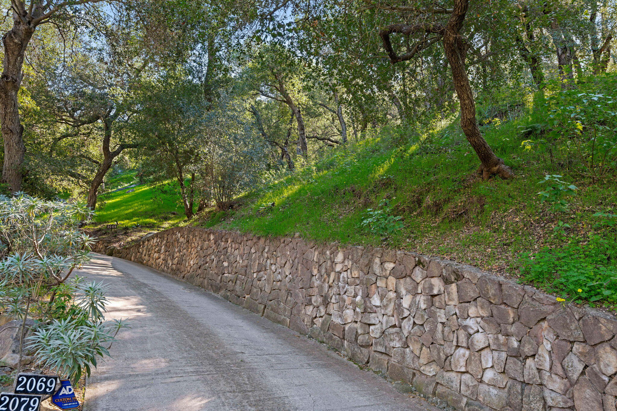2079 Las Canoas Road Santa Barbara, CA 93105 - Photo 45 of 50 56-Driveway