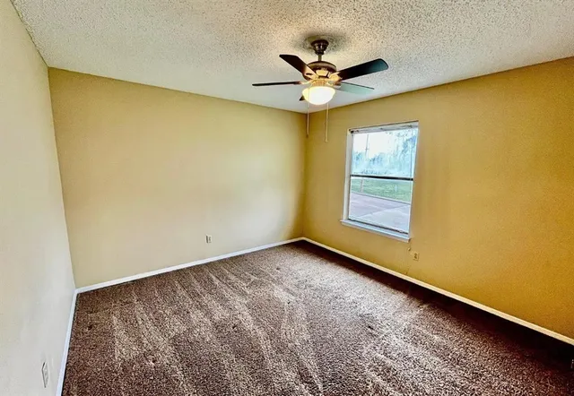 a view of empty room with window