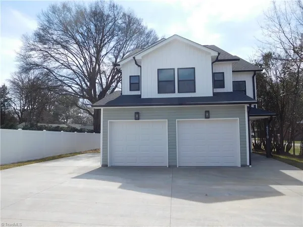 $369,900 | 4210 Country Club Road, Winston-Salem, NC 27104