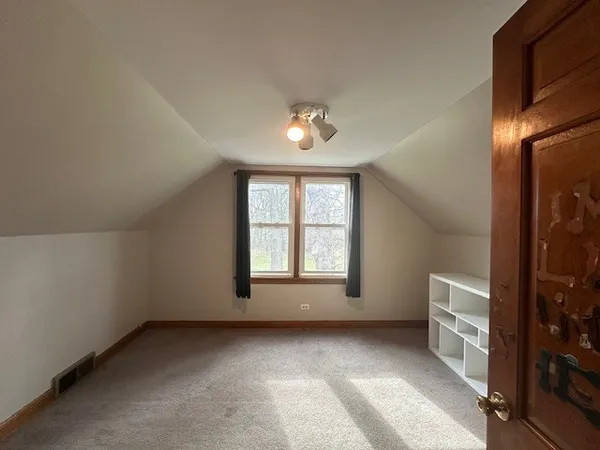 $560,000 | 21075 West Oak Knoll Court, Kildeer, IL 60047