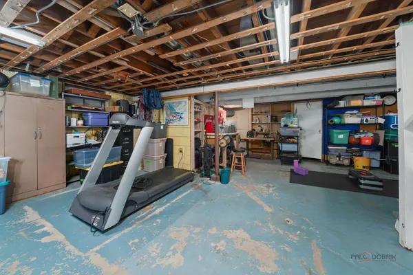 $560,000 | 21075 West Oak Knoll Court, Kildeer, IL 60047