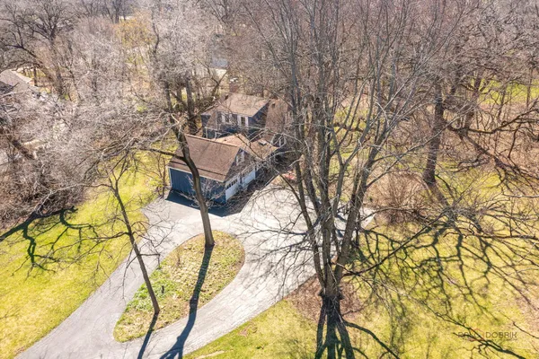 $560,000 | 21075 West Oak Knoll Court, Kildeer, IL 60047