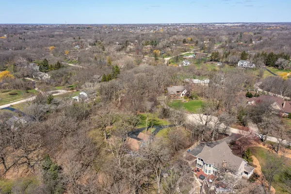 $560,000 | 21075 West Oak Knoll Court, Kildeer, IL 60047