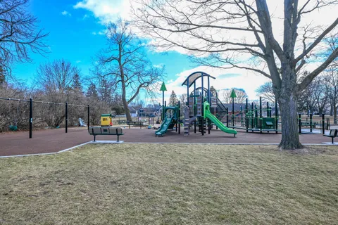 $1,395,000 | 806 East Beaumont Avenue, Whitefish Bay, WI 53217