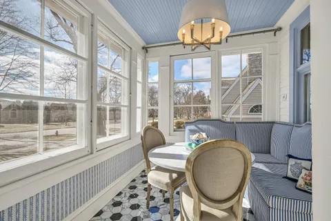 $1,395,000 | 806 East Beaumont Avenue, Whitefish Bay, WI 53217
