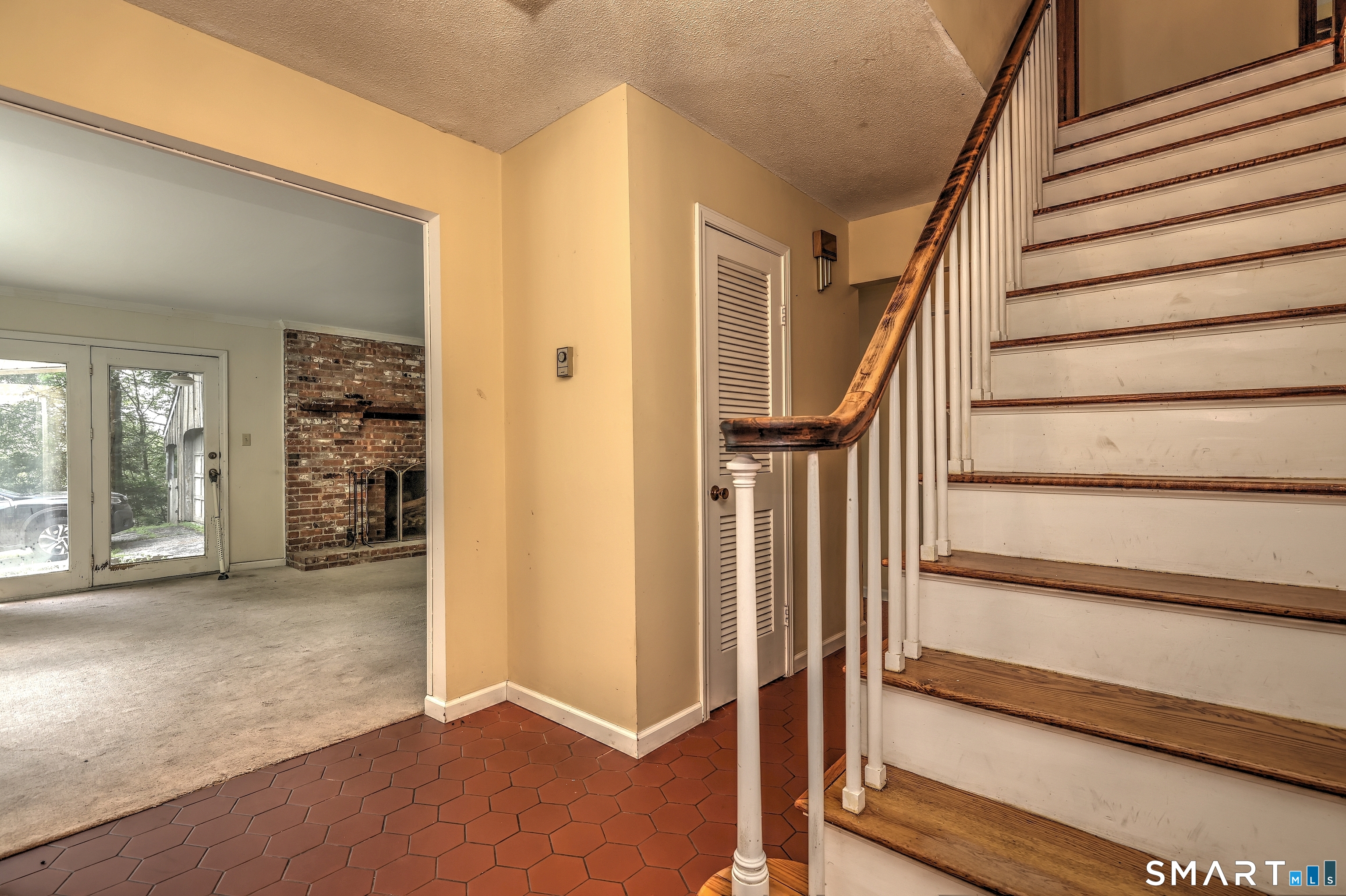 22 East Woods Road Roxbury, CT 06783 - Photo 18 of 37 a view of entryway with livingroom