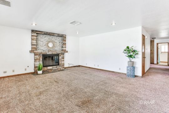 509 Garis Avenue Ridgecrest, CA 93555 - Photo 2 of 28